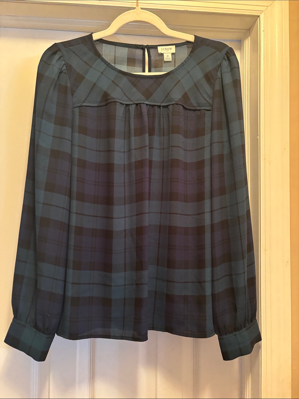 Gently used, J. CREW FACTORY Green, Navy & Black Plaid Long-Sleeve Blouse 💚💙🖤